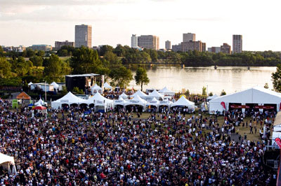 Fournisseur de tentes et chapiteaux pour le Ottawa Blues Fest